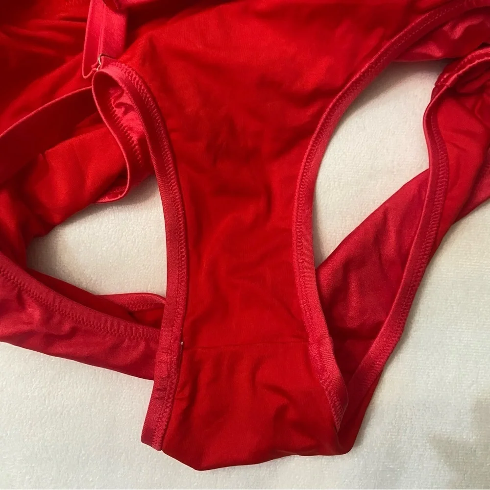 New! Victoria’s Secret Bling Shine Strap Plunge One Piece Swimsuit 3838